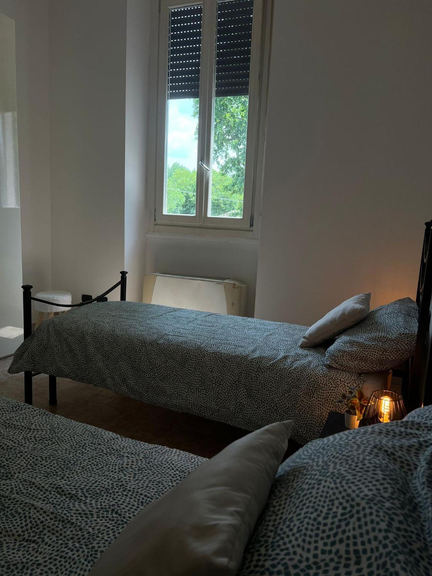 Casa Polly 2 - Ampio E Comodo Appartamento A Voghera Extérieur photo